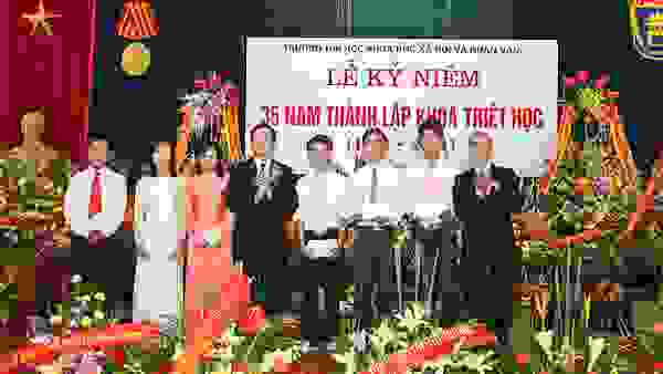 Kỉ niệm 35 năm thành lập Khoa Triết học