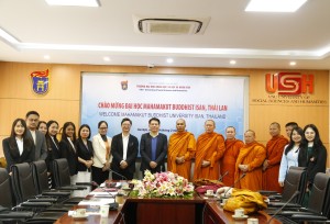 rường Đại học Khoa học Xã hội và Nhân văn đã có buổi tiếp Đoàn công tác của trường  Đại học Phật giáo Mahamakut, Phân viện Isan