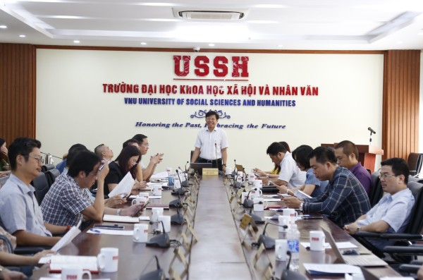 Giao ban Trường ĐHKHXH&NV tháng 7: Năm 2024, 100% chương trình đào tạo bậc cử nhân hoàn thành kiểm định chất lượng