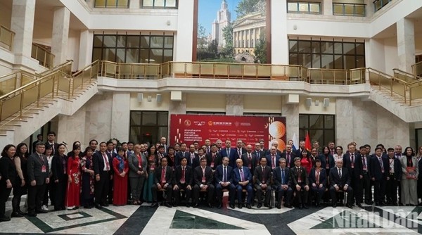 VNU- game đánh chắn online đổi thưởng
 attends the 2nd Vietnam - Russian Federation University Rectors' Forum