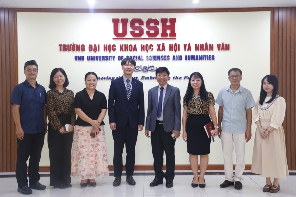 The Korea Foundation prioritizes strengthening the team of experts in Korean Studies training at VNU- game đánh chắn online đổi thưởng
