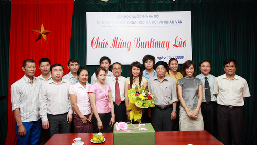 Chúc mừng Bunpimay Lào