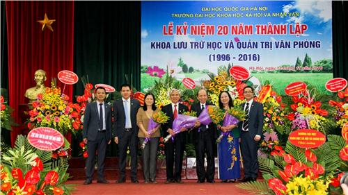 Khoa Lưu trữ học và Quản trị văn phòng - Chặng đường 20 năm xây dựng và phát triển