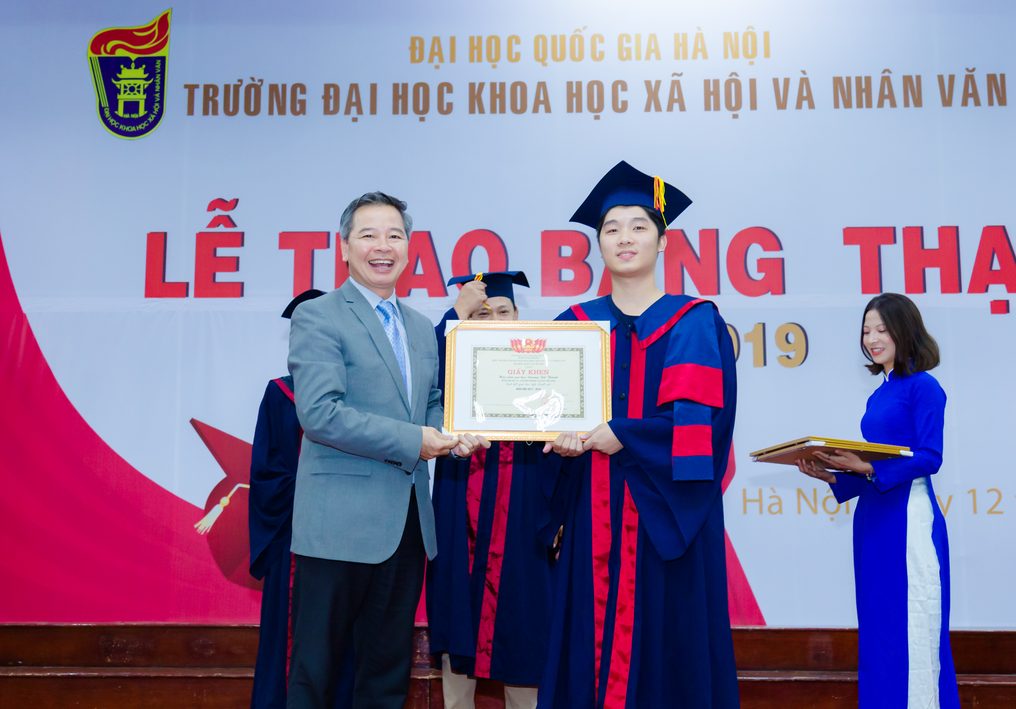 Gần 180 học viên nhận bằng Thạc sỹ